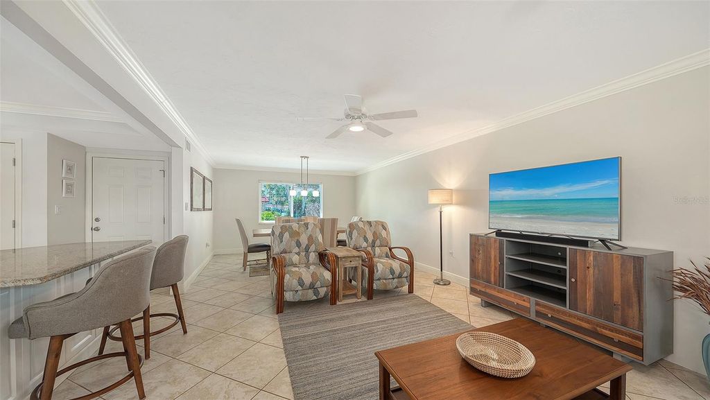 Image 6 of property listing at 9538 AZURE COVE, Bradenton, FL 34210