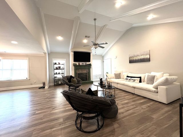 62 Ivy Loop, Phenix City, AL 36867
