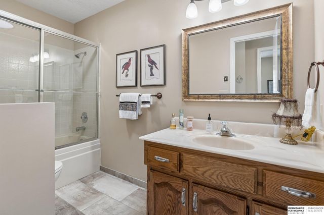 13216 Willis Circle, Omaha, NE 68164