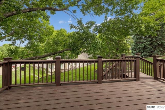13216 Willis Circle, Omaha, NE 68164