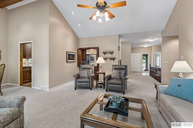 13216 Willis Circle, Omaha, NE 68164