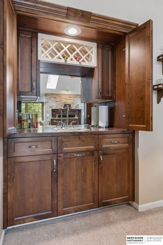 13216 Willis Circle, Omaha, NE 68164
