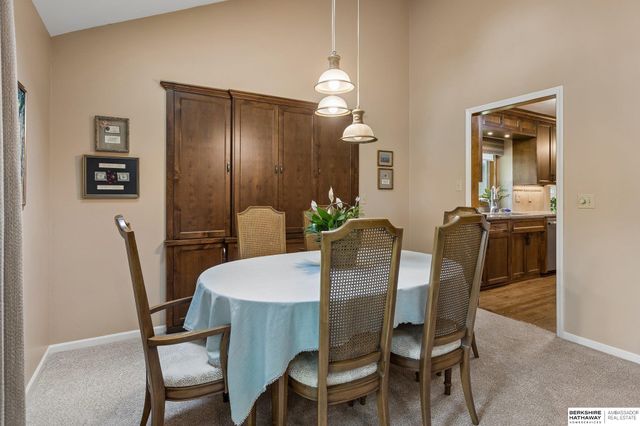 13216 Willis Circle, Omaha, NE 68164