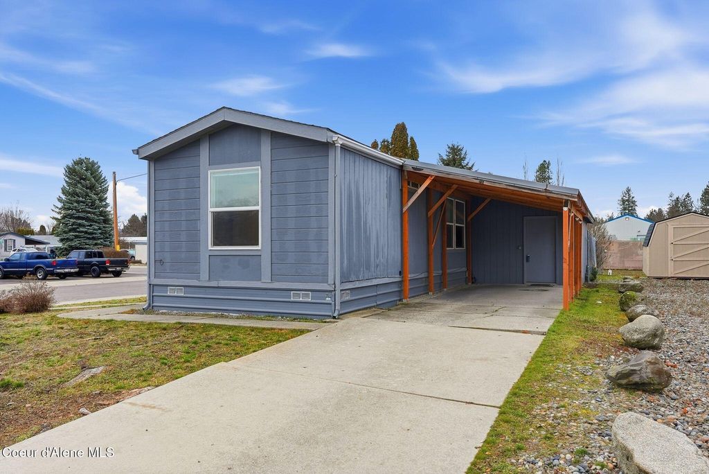 2489 W Plymouth CIR, Coeur d'Alene, ID 83815 photo 2