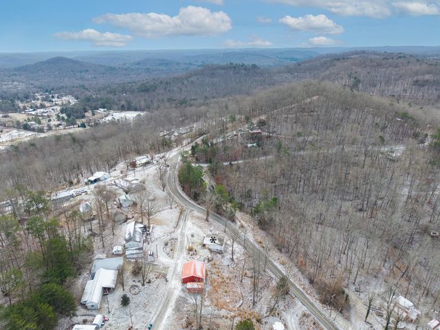 25 Hawk Drive, Burnside, KY 42519