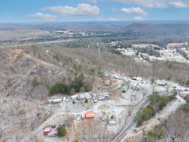 25 Hawk Drive, Burnside, KY 42519