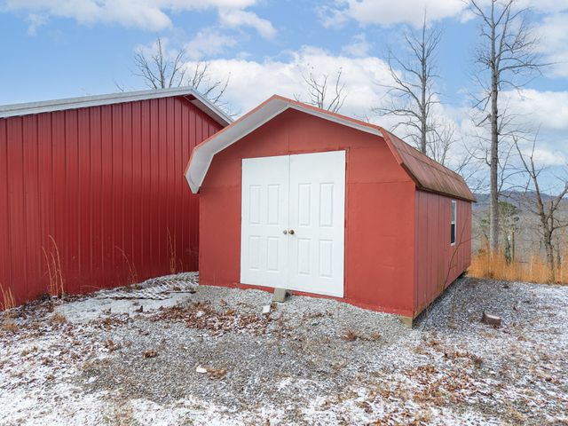 25 Hawk Drive, Burnside, KY 42519