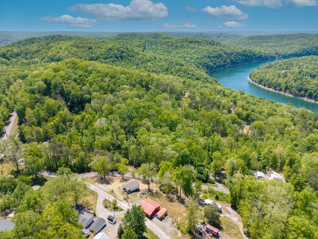 25 Hawk Drive, Burnside, KY 42519