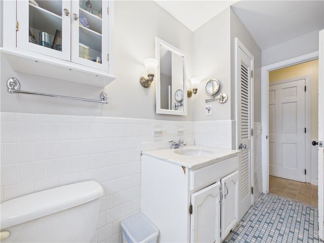 106 Fales Road, Bristol, RI 02809