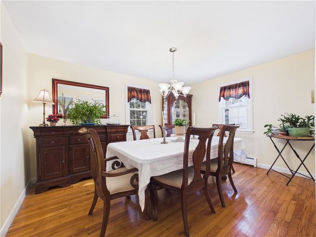 106 Fales Road, Bristol, RI 02809