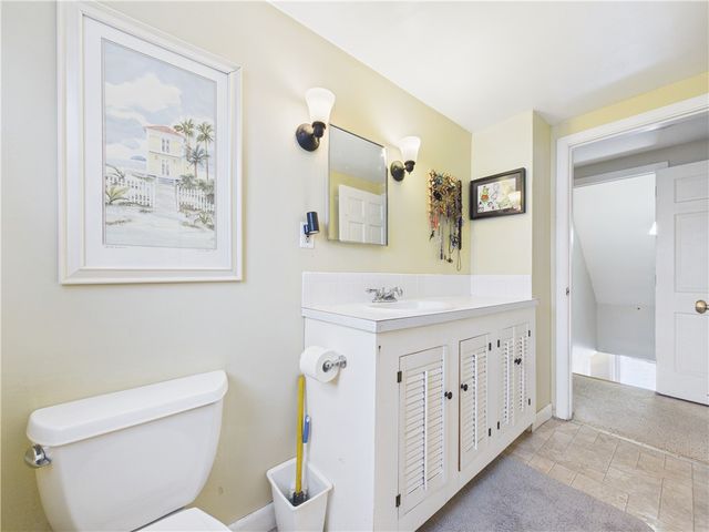 106 Fales Road, Bristol, RI 02809