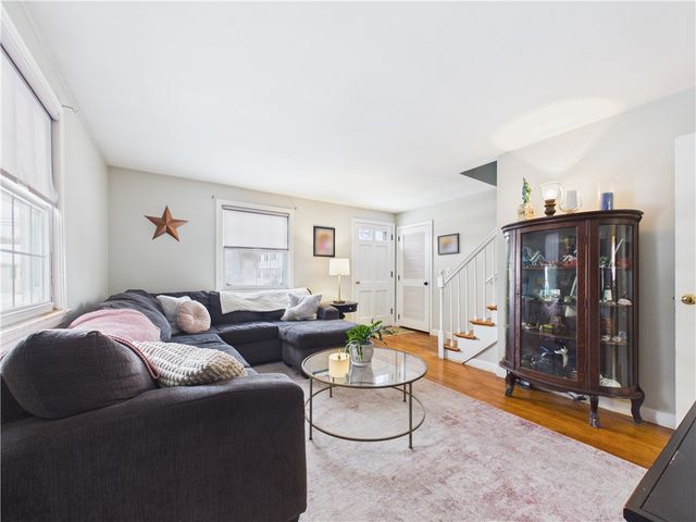 106 Fales Road, Bristol, RI 02809