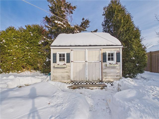 106 Fales Road, Bristol, RI 02809