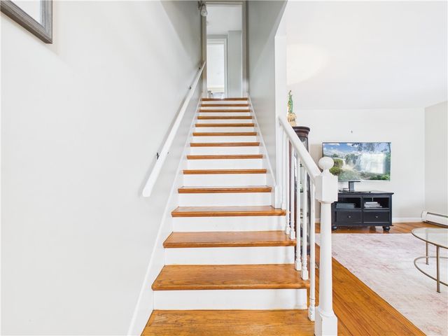 106 Fales Road, Bristol, RI 02809