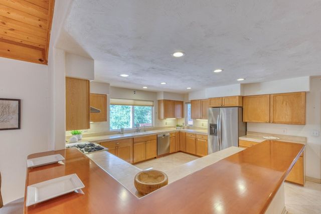 328 San Benancio Road, Salinas, CA 93908