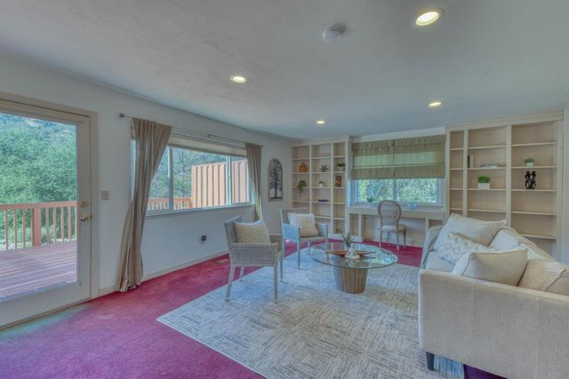 328 San Benancio Road, Salinas, CA 93908