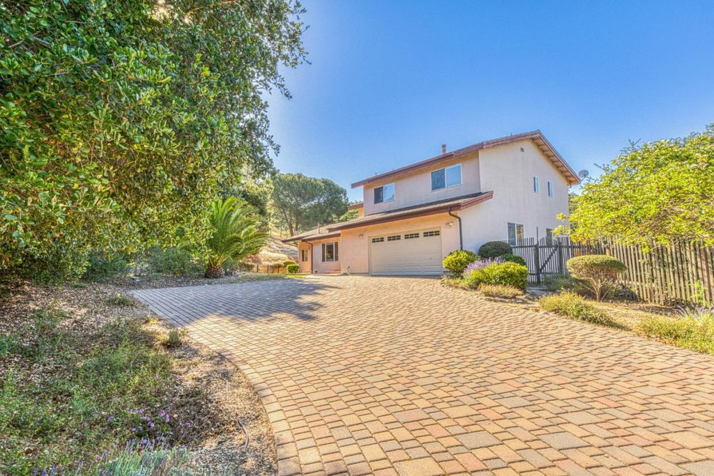 328 San Benancio Road, Salinas, CA 93908