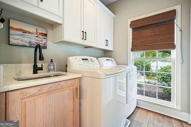 290 Plantation Way, Roswell, GA 30075
