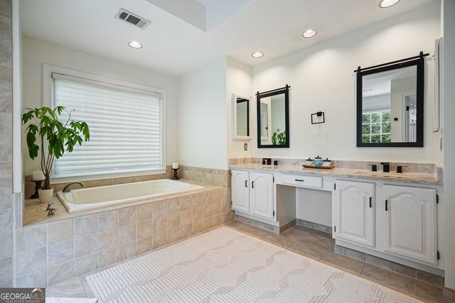 290 Plantation Way, Roswell, GA 30075