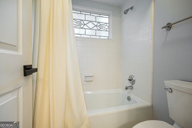 290 Plantation Way, Roswell, GA 30075