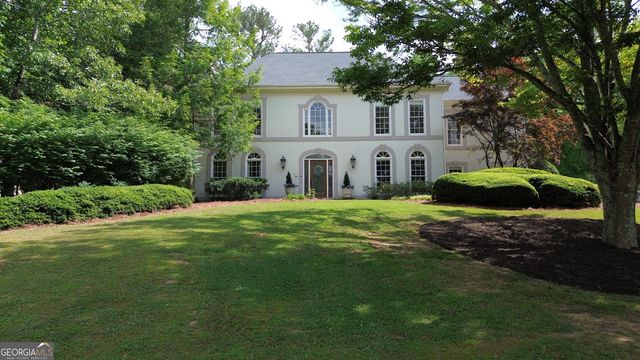 290 Plantation Way, Roswell, GA 30075