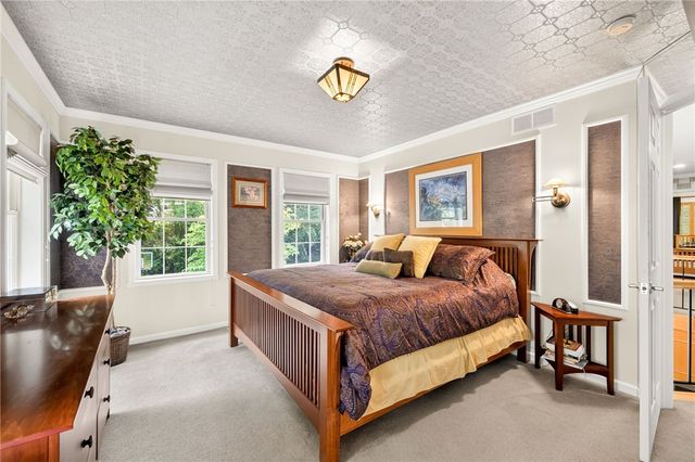 341 Thornebush Drive, Victor, NY 14564
