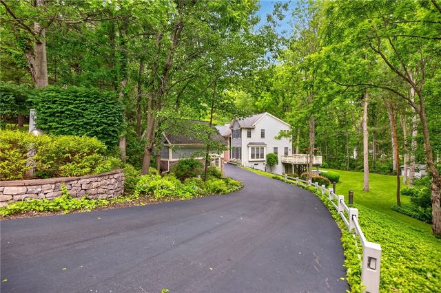341 Thornebush Drive, Victor, NY 14564
