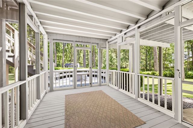 341 Thornebush Drive, Victor, NY 14564