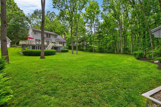 341 Thornebush Drive, Victor, NY 14564