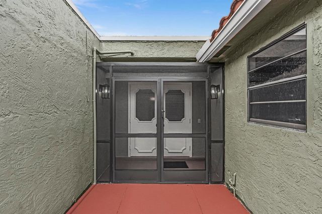 5463 Alta Way, Lake Worth, FL 33467