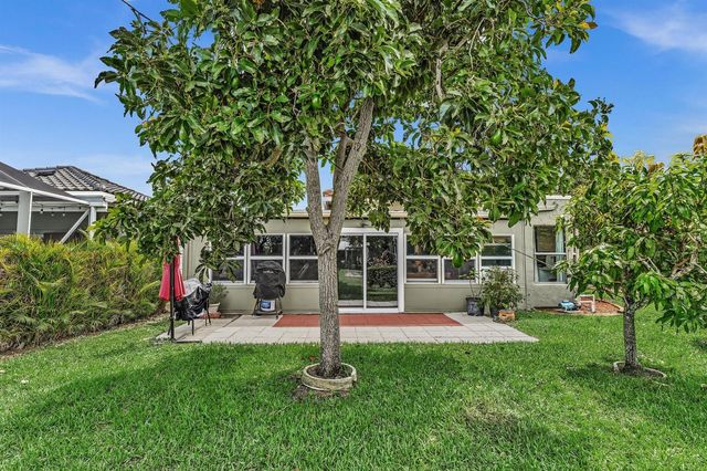 5463 Alta Way, Lake Worth, FL 33467
