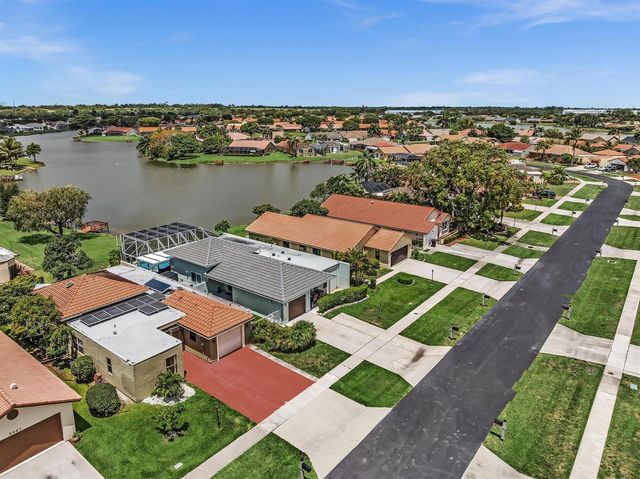 5463 Alta Way, Lake Worth, FL 33467