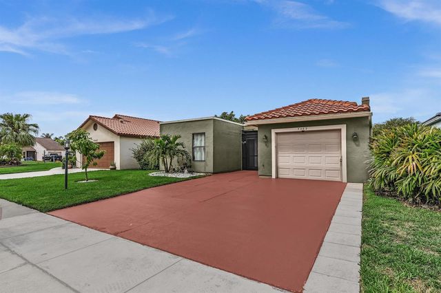 5463 Alta Way, Lake Worth, FL 33467