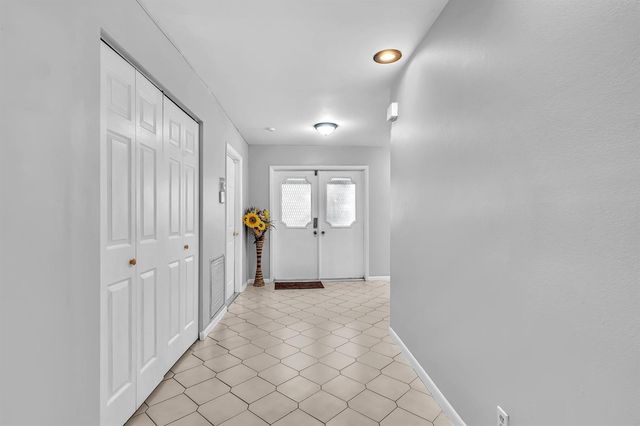 5463 Alta Way, Lake Worth, FL 33467