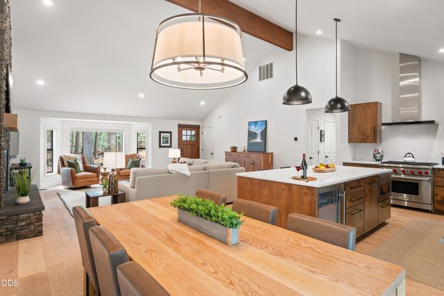 57448 Quartz Mountain Lane 6, Sunriver, OR 97707