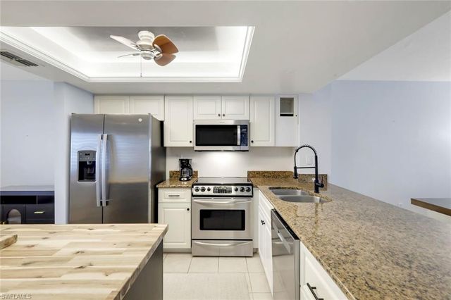 15171 Cedarwood LN 3105, Naples, FL 34110