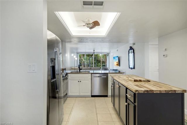 15171 Cedarwood LN 3105, Naples, FL 34110