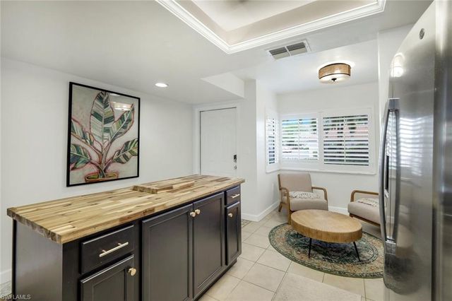 15171 Cedarwood LN 3105, Naples, FL 34110