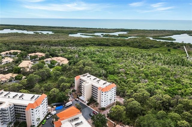 15171 Cedarwood LN 3105, Naples, FL 34110