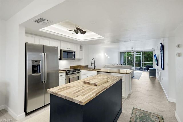 15171 Cedarwood LN 3105, Naples, FL 34110