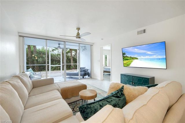 15171 Cedarwood LN 3105, Naples, FL 34110