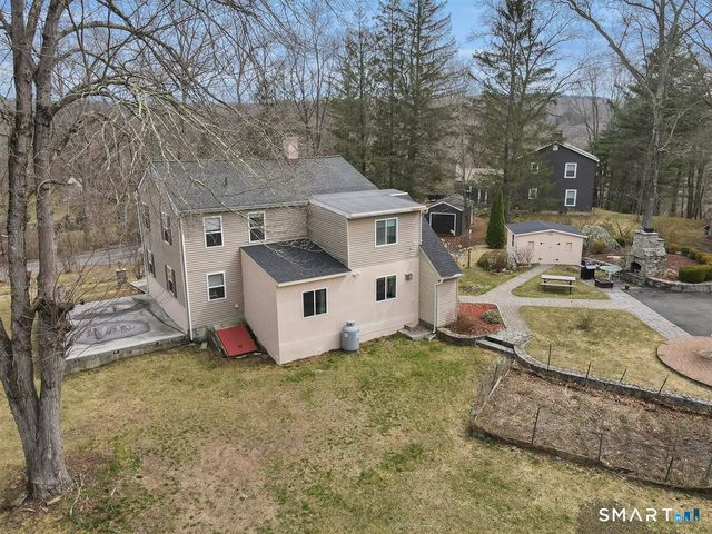 112 Weekeepeemee Road, Bethlehem, CT 06751