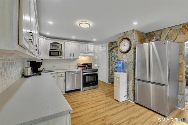 112 Weekeepeemee Road, Bethlehem, CT 06751