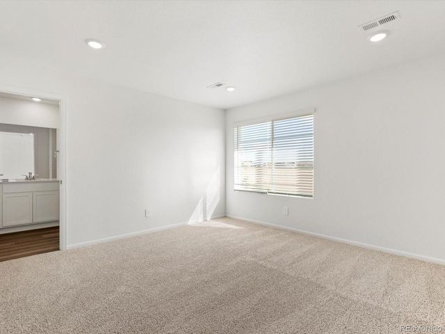 21097 E 65th Ave, Aurora, CO 80019