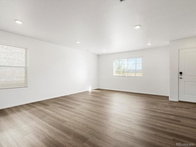 21097 E 65th Ave, Aurora, CO 80019