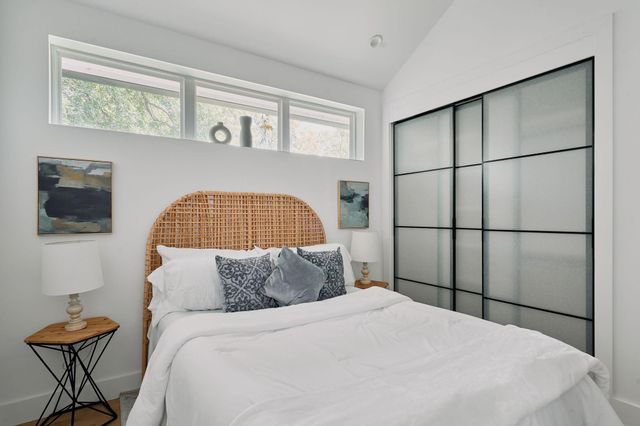 1140 Northwestern Ave 2, Austin, TX 78702