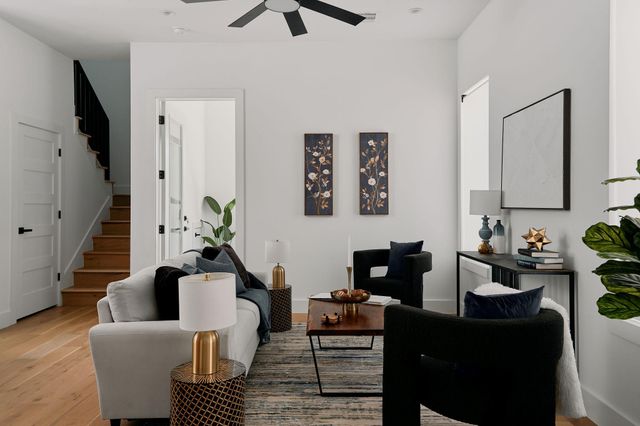 1140 Northwestern Ave 2, Austin, TX 78702
