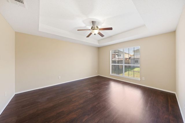 6718 Meadowcrest Drive, Arlington, TX 76002