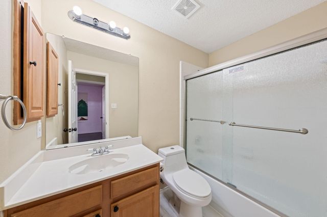 6718 Meadowcrest Drive, Arlington, TX 76002