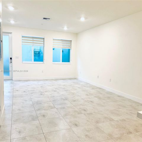10295 NW 64th Terrace 104, Doral, FL 33178